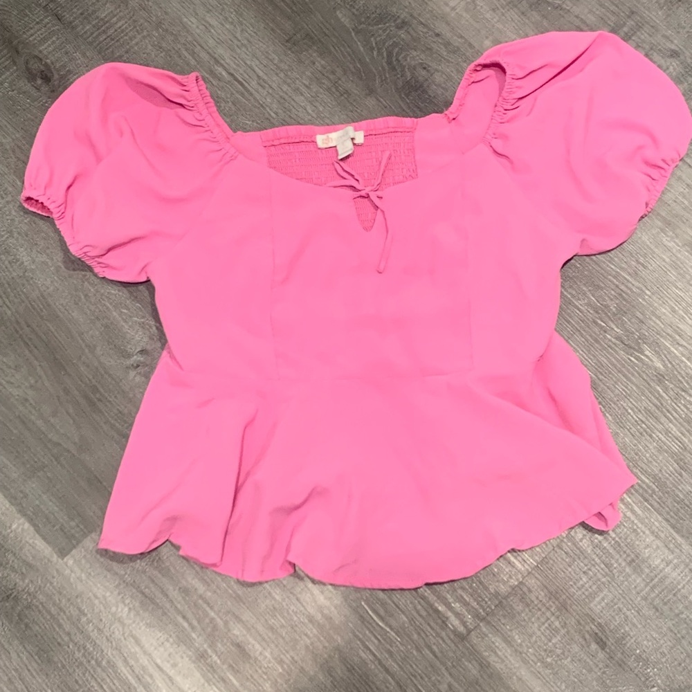 Romantic Sweetheart Neckline Peplum Blouse in Bubblegum Pink
